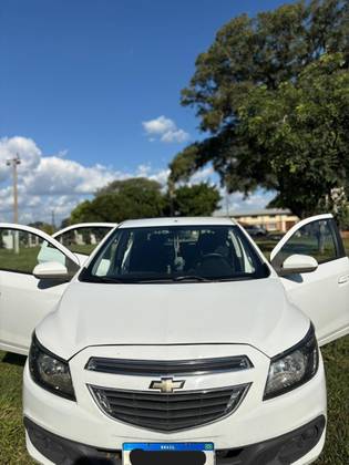 CHEVROLET ONIX 1.4 MPFI LT 8V FLEX 4P MANUAL CHEVROLET ONIX 1.4 MPFI LT 8V FLEX 4P MANUAL